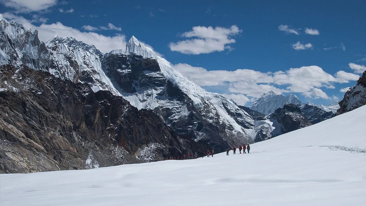 Everest Base Camp- Gokyo Lake Trek With Cho La Pass