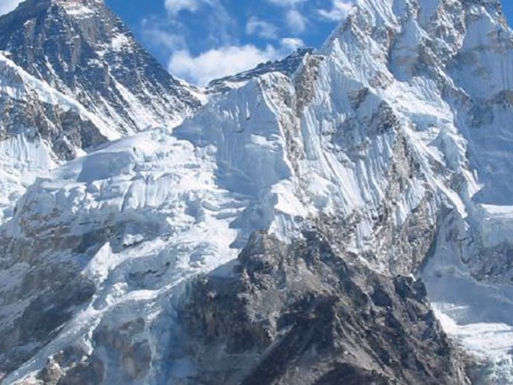 Where Can I See the Best Views of Everest Without Technical Climbing?