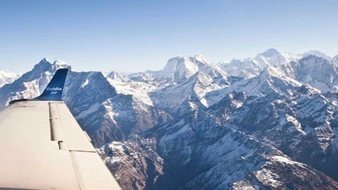 Everest Mountain Flight