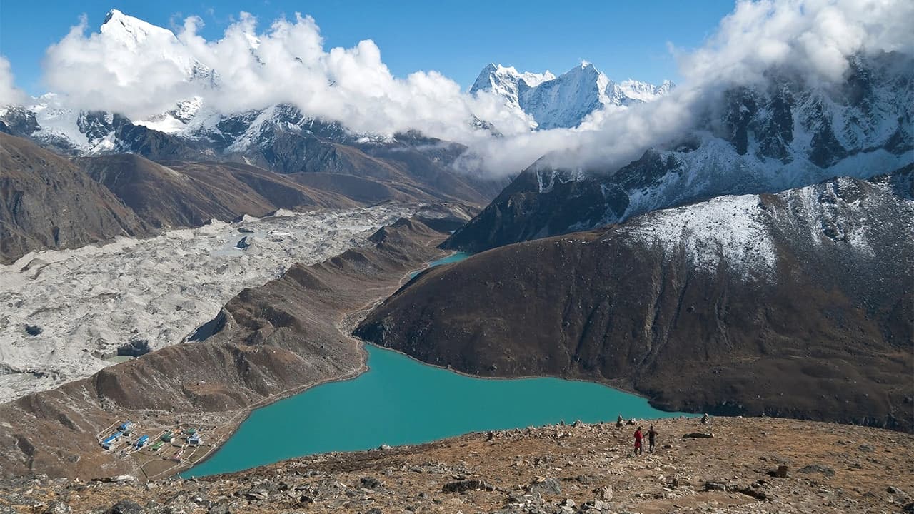 Everest Base Camp- Gokyo Lake Trek With Cho La Pass