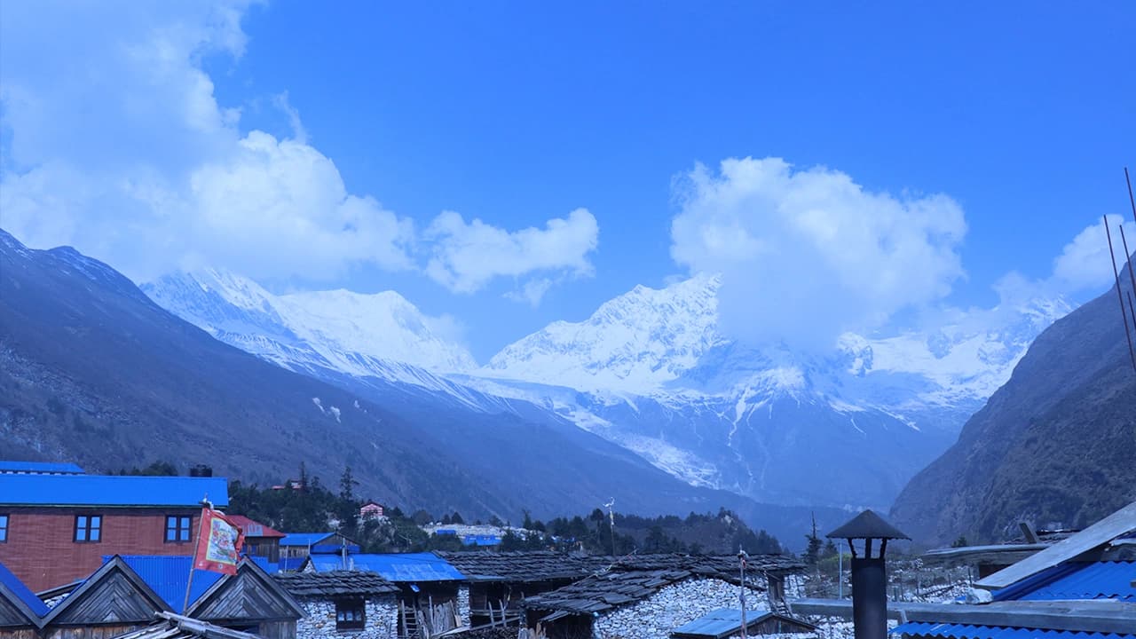 Short Manaslu Circuit Trek